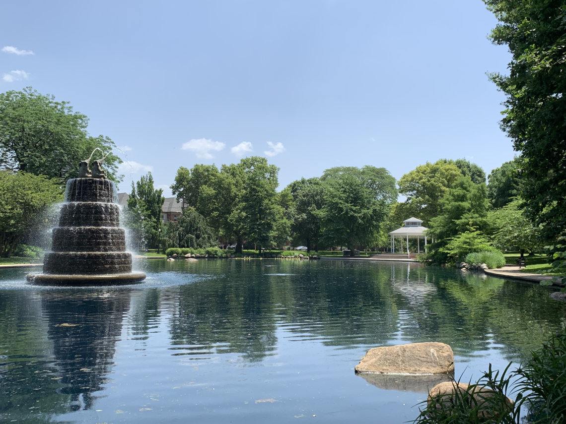 This is a picture of the pond at Goodale Park in Columbus Ohio in the summer.