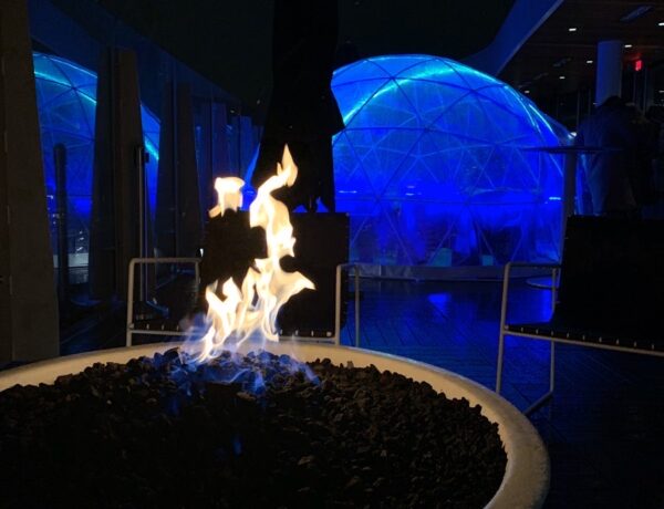 Picture of igloo at Columbus Ohio restaurant VASO for winter outdoor dining.